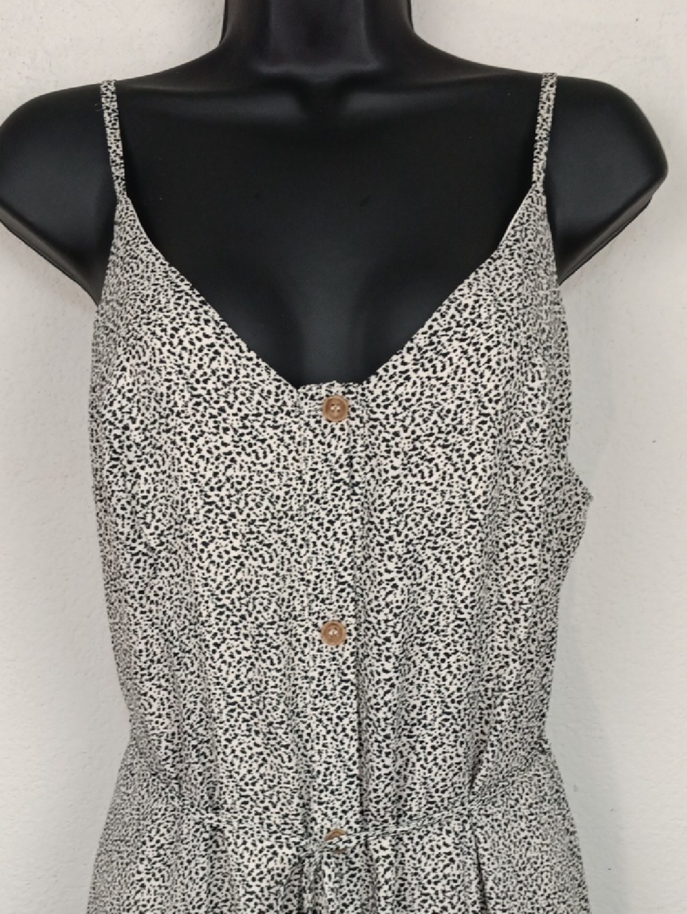 Sienna Sky Black & White Spagetti Strap V Neck Button Down Flowy Midi Dress sz L - Picture 4 of 12